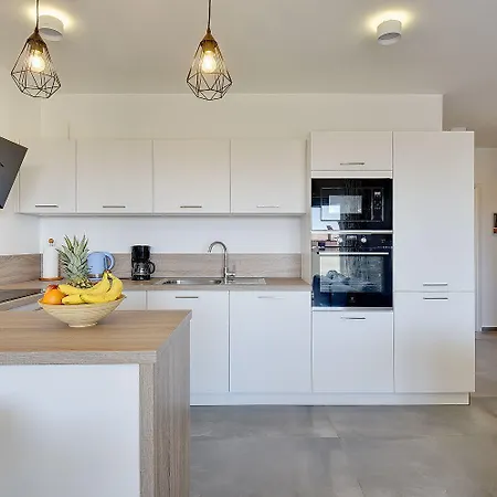 Apartamento Mit Meerblick, Nur 500 Meter Zum