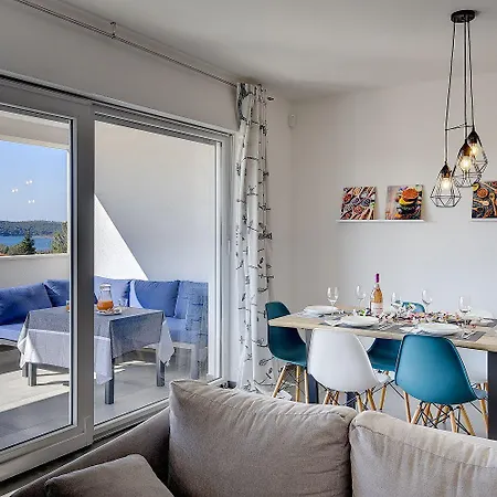 Mit Meerblick, Nur 500 Meter Zum Medulin